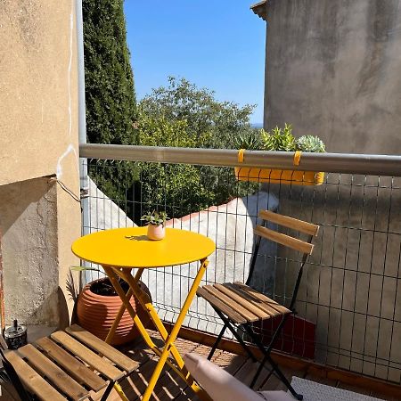 Atypique Apartamento Châteauneuf-de-Gadagne Exterior foto