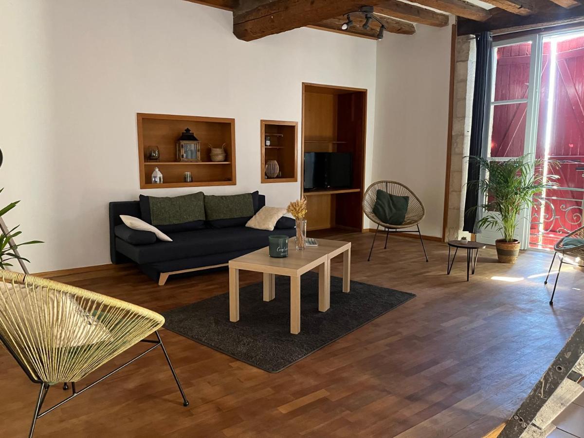 Atypique Apartamento Châteauneuf-de-Gadagne Exterior foto