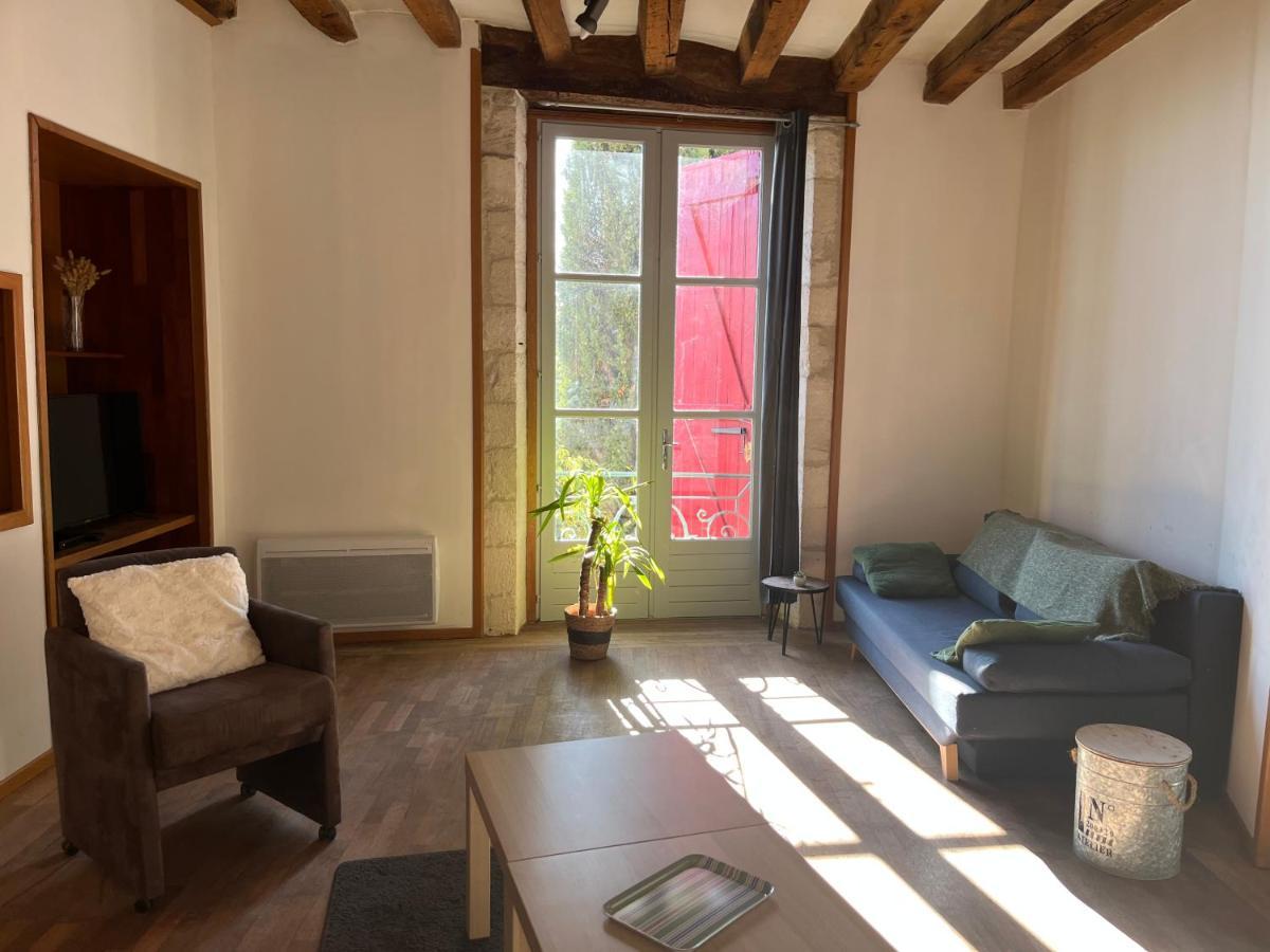 Atypique Apartamento Châteauneuf-de-Gadagne Exterior foto